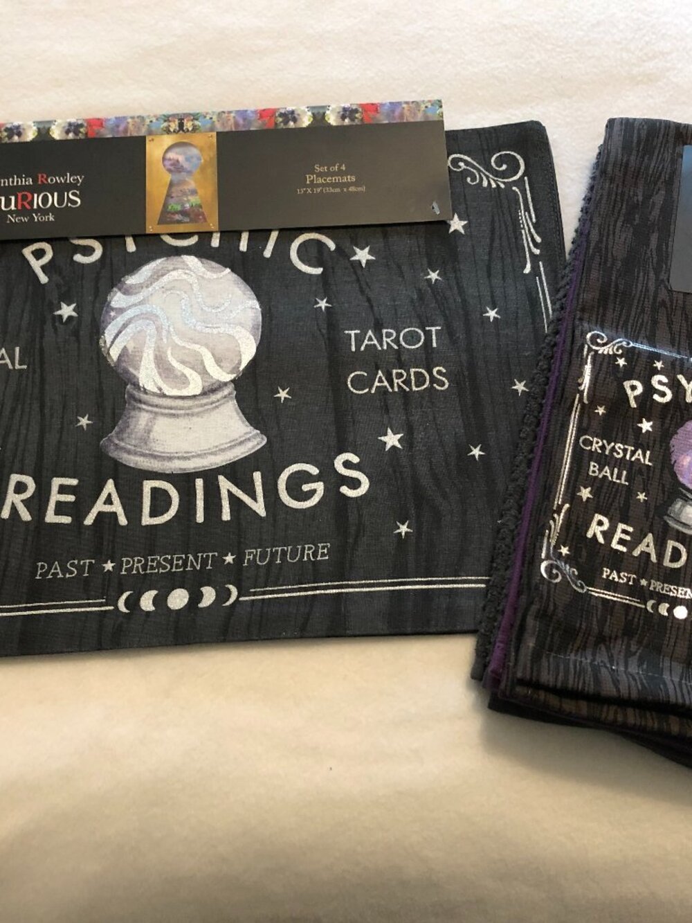Cynthia Rowley Halloween Placemat Set (4) Crystal Ball Readings + Towels NEW
